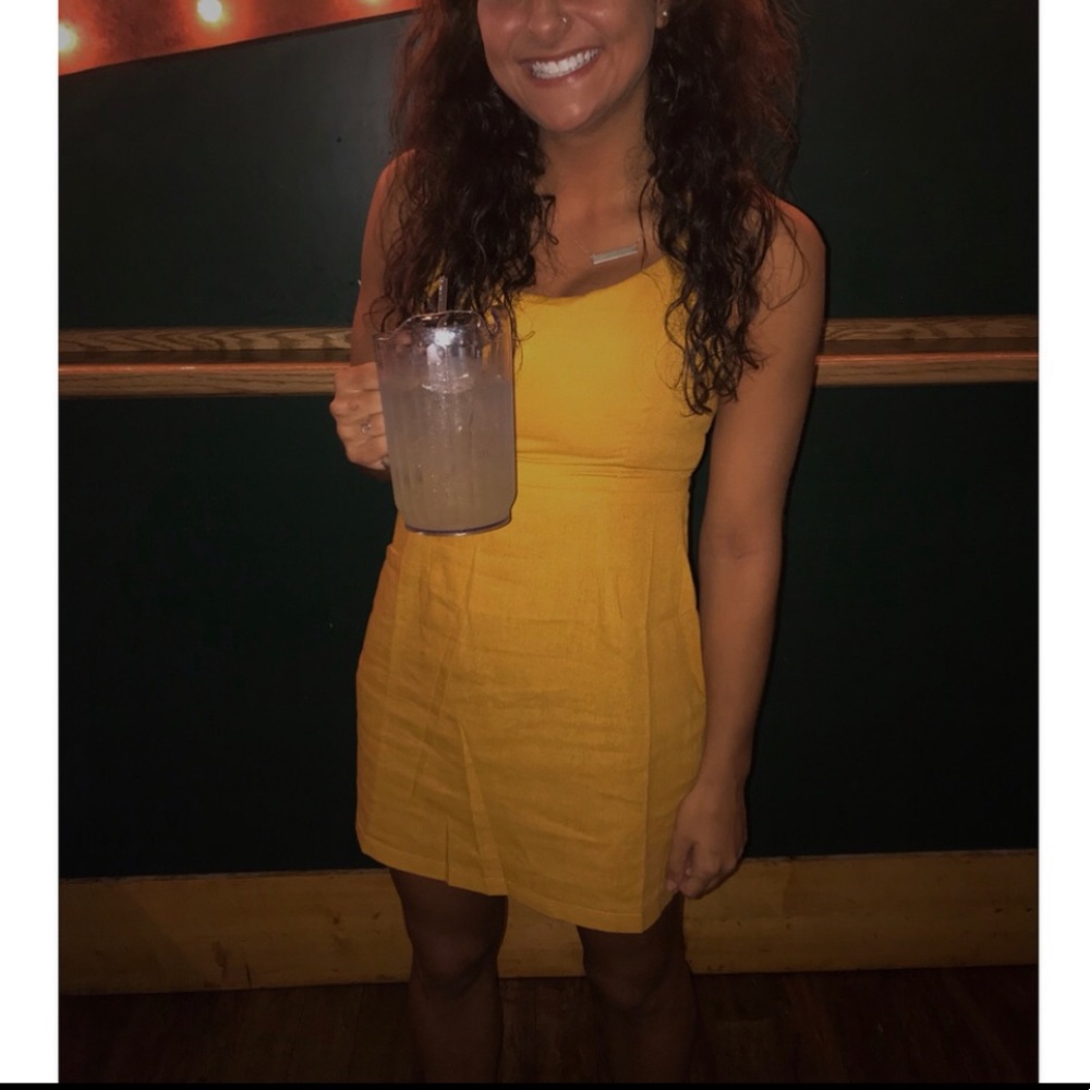 Small/medium dress, tie up back